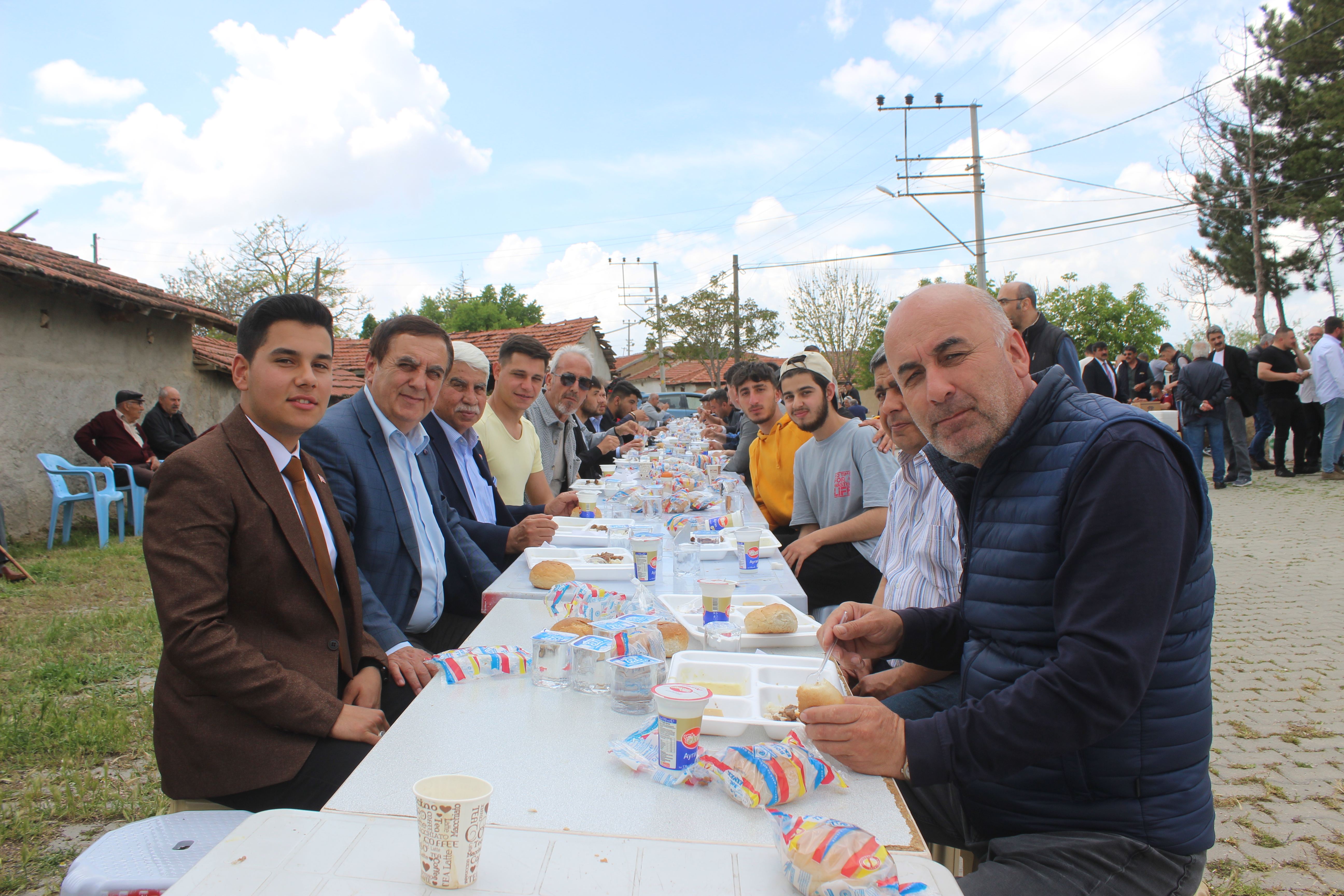 Başkanımız ve İlçe Vatandaşlarımızın Yürek Isıtan Fotoğrafları.